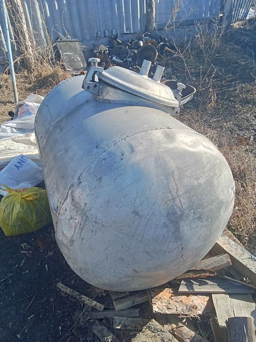 Продам бочку алюминиевую