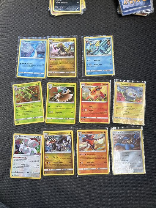 Pokemon карти оригинални