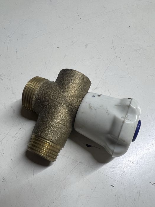 Кран 3х ходовой