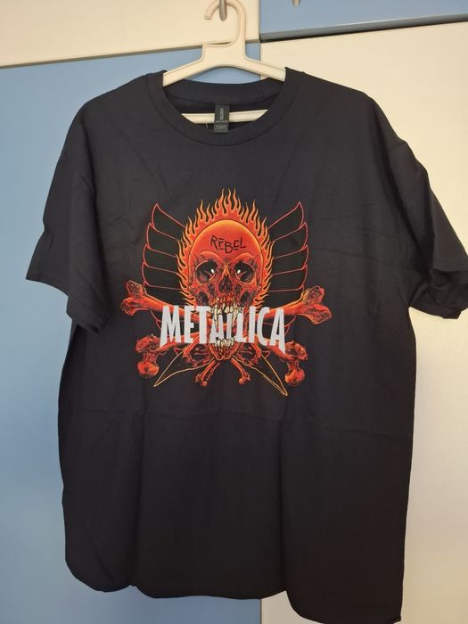 Чисто нови  лицензирани тениски на Metallica