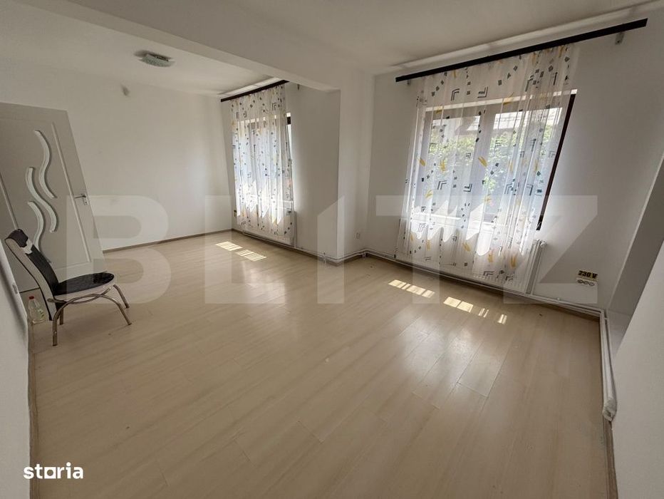 Casa de inchiriat, 142 mp, zona Micro 1