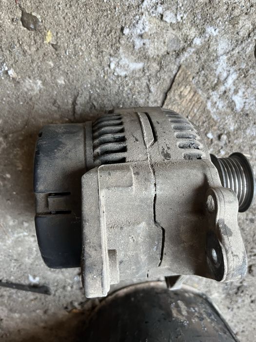 продам генератор 90А