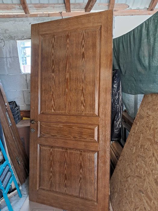 Uși de interior folosite in stare bună