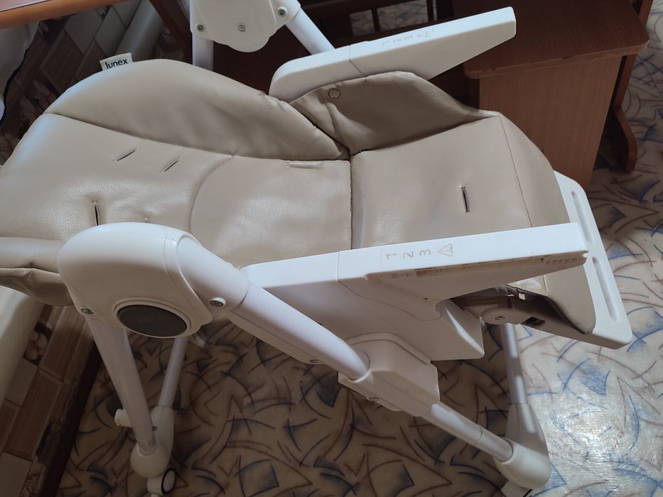 Продам стульчик для кормления