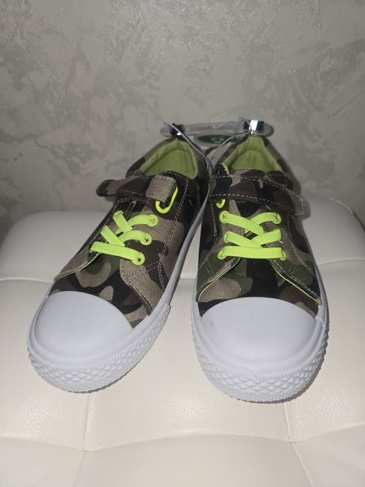 Кроссовки,кеды 32р