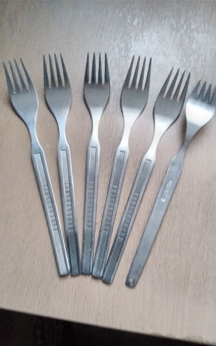 Вилици и лъжици,  нераждавейка