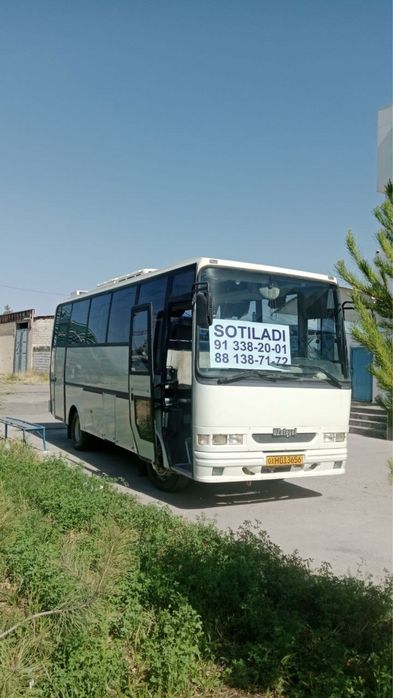 Автобус сотилади