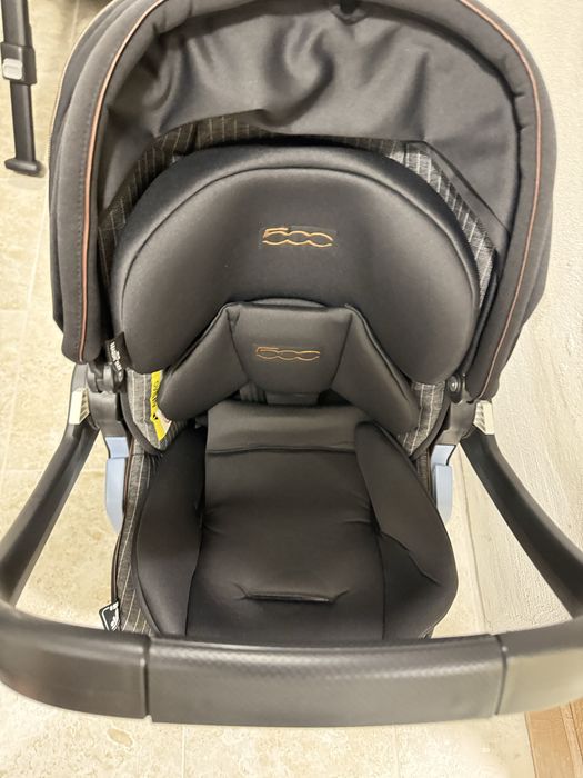 Peg Perego Primo Viaggio Lounge Столче за кола и база