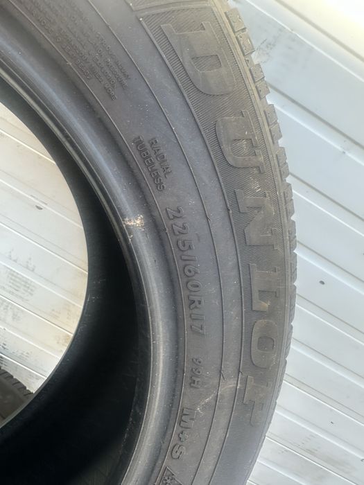 Set anvelope iarna 225/60/17 Dunlop