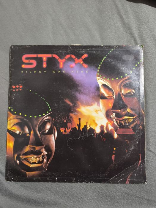 Грамофонни плочи с рок и метъл музика