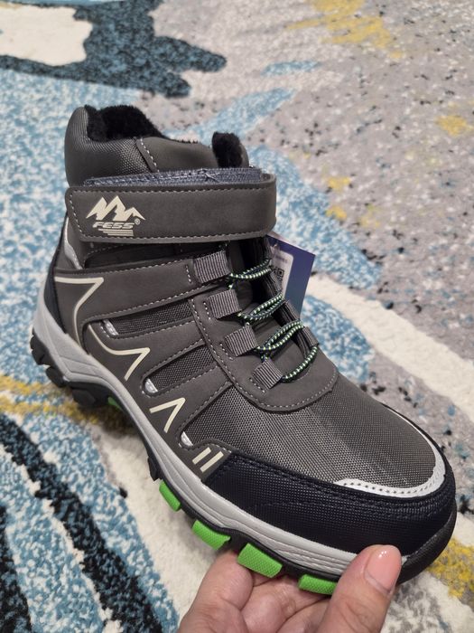 Ботинки осень-весна 36 размера на флисе