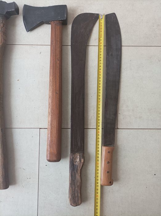 Стари брадва/мачете