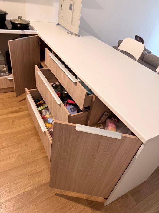 Продам кухонный остров (стол с ящиками)