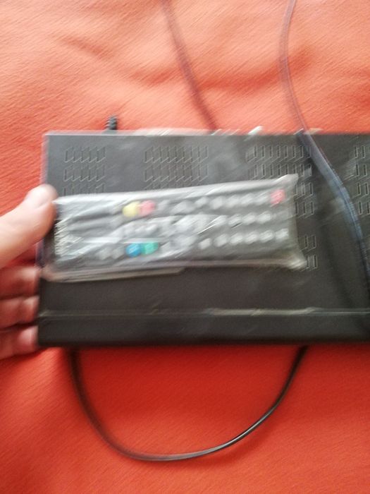 Продавам сателитни приемници