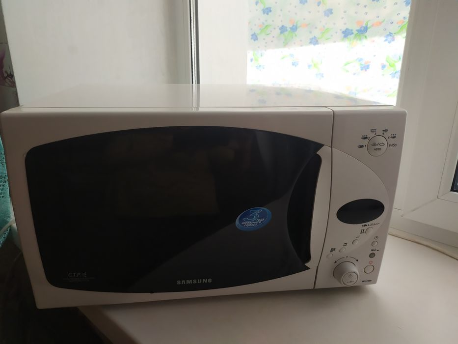 Микроволновая Samsung