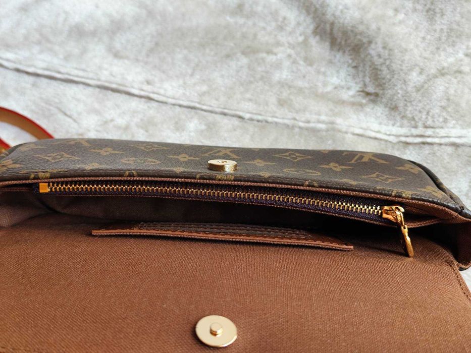 LOUIS VUITTON Дамска чанта Ivy Wallet On Chain Bag Монограм