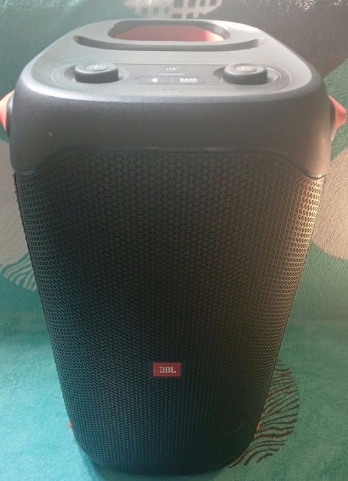 Boxa jbl noua neagra