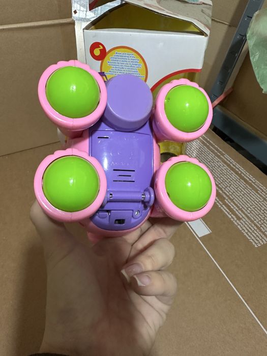 Играчката свети, движи се, свири за деца до 3-4 години