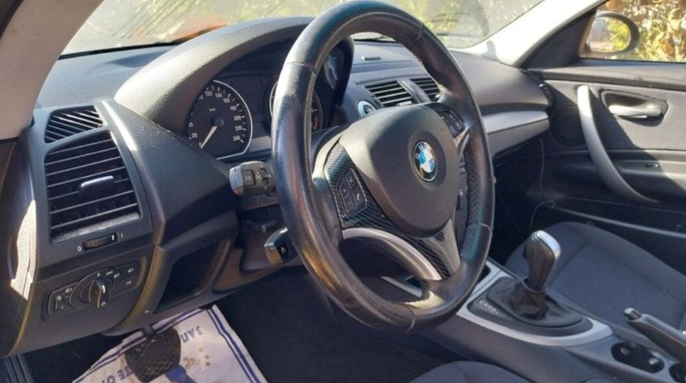 Арматурно табло черно с навигация Бмв E81 E87/Bmw E81 E87 LCI FACELIFT