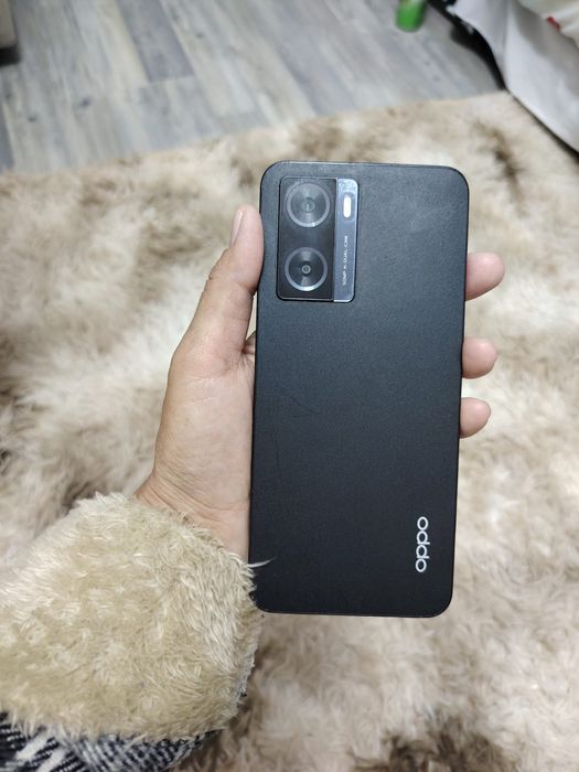 Продается телефон