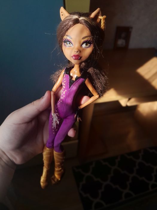 Продам куклу монстр хай оригинал кладин