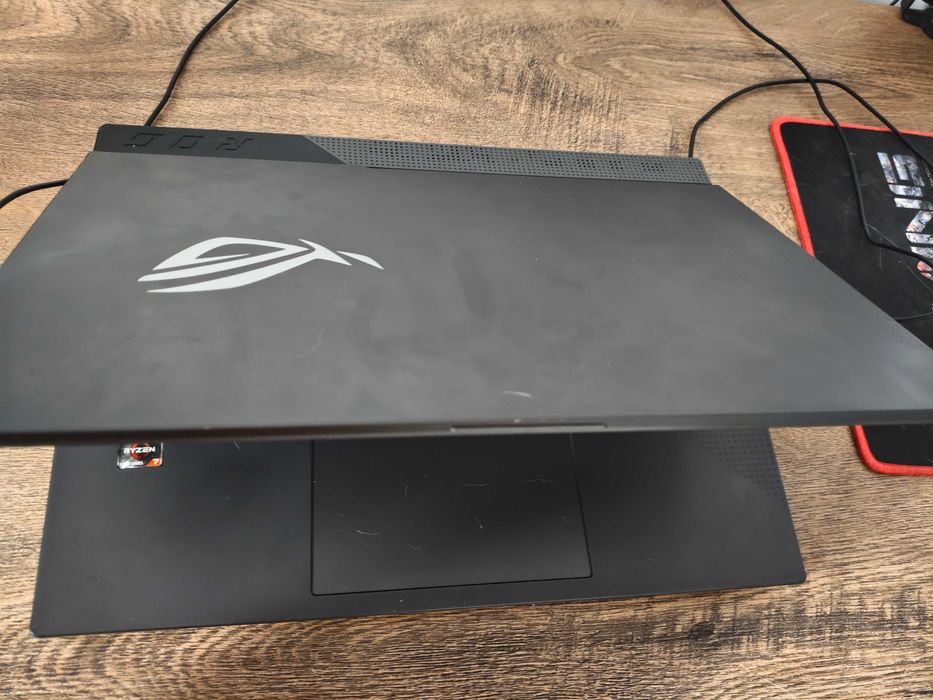 Asus ROG Strix G513QM