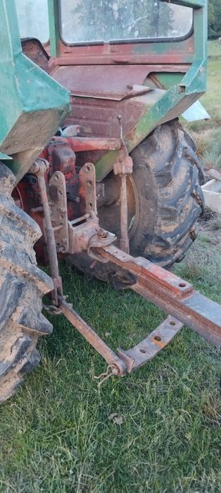 Vând tractor Renault 651