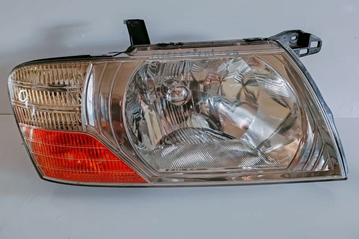 Far dreapta 10087419 Mitsubishi Pajero a 3-a generatie (facelift)