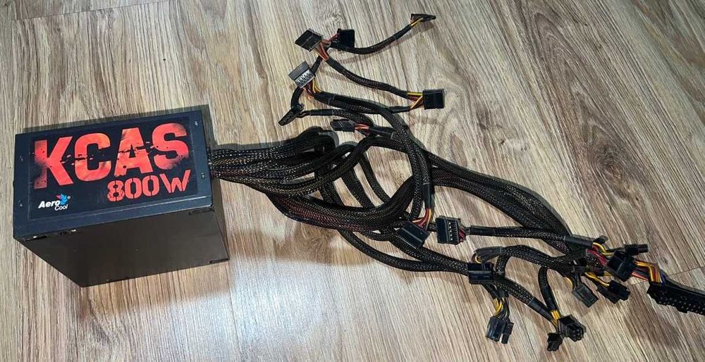 Блок питания Aero Cool KCAS-800W