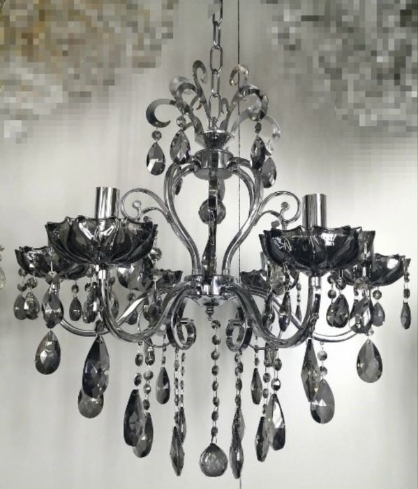 Продам 3х рожковую люстру