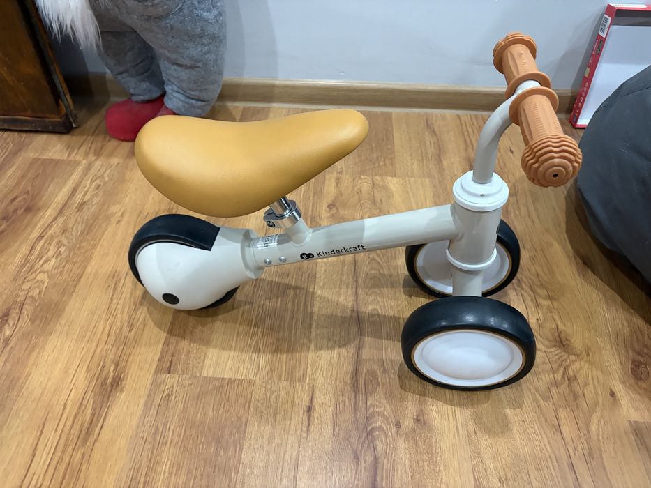 Баланс триколка почти нова