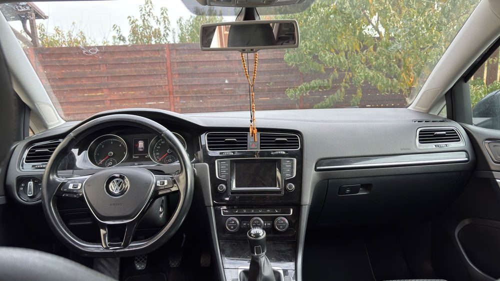 VOLKSWAGEN Golf 2015 — imagine 2