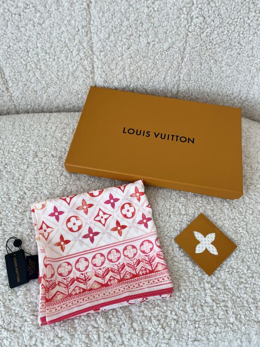 LV дамски шал New Season