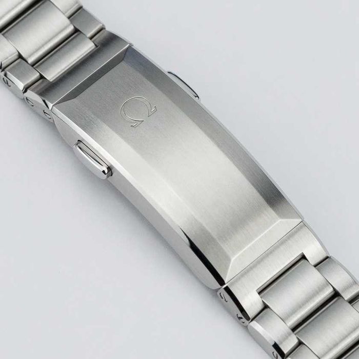 OMEGA Seamaster Planet ocean Ultra Deep O-Megasteel