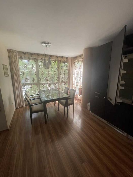 Дава се под наем Тристаен апартамент в Пловдив, Въстанически - 100 кв.м за 612 € - Снимка #2