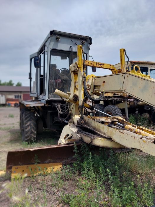 Продам Автогрейдер дз98 Б тяжелый