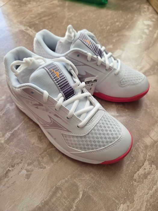 Mizuno Stealth Star III Junior детски маратонки за зала