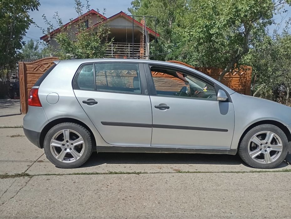 Golf 5  1.4 FSI 2005