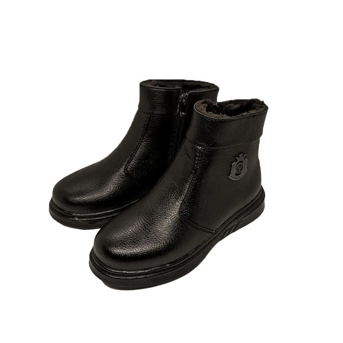 Etiklar maktab yoshdagilar uchun 30-39 razmerda.