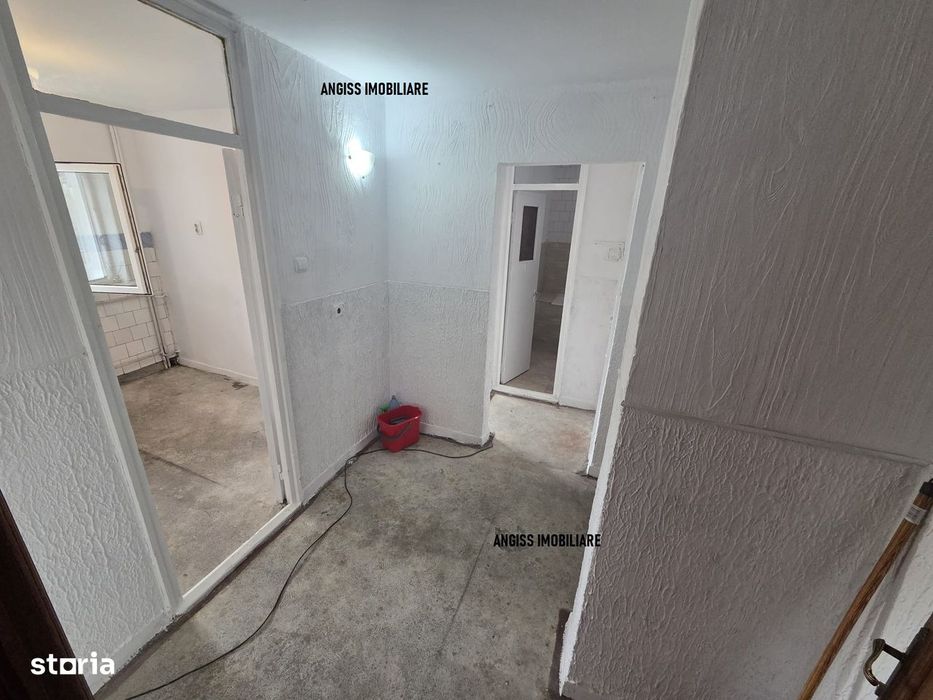 APARTAMENT 2 CAMERE Str. Podgoriilor ---Etaj.3