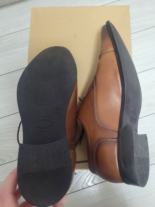 Pantofi de piele marime 41 dar corespund la 42