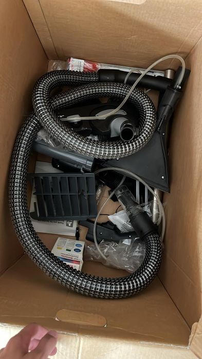 Пыоесос Bosch новый с итекеткой