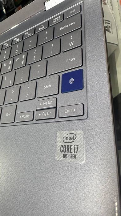 Samsung noutbuk orginal Korea