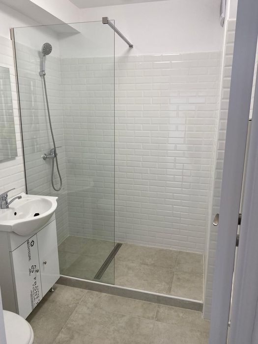 Inchiriez spatiu comercial
