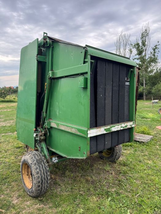 Balotiera presa John Deere 550