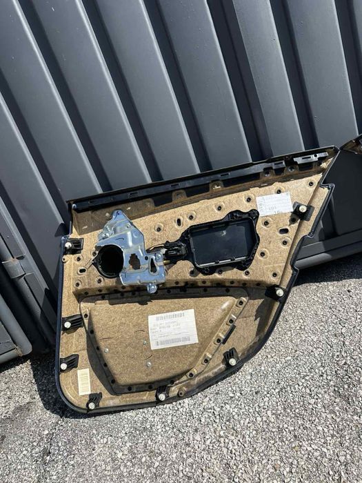 БМВ Е60 logic7/individual задни кори с говорители