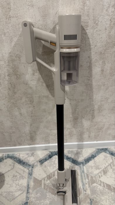 Пылесос вертикальный Dreame U10