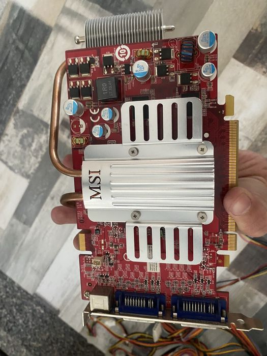 видеокарта , затычка для пк