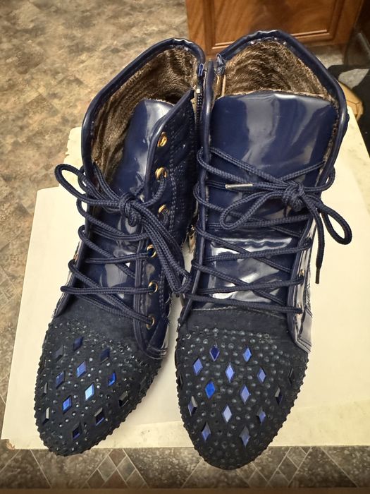 Продам осенние сапоги