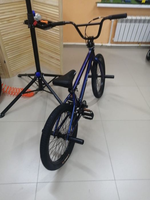 BMX велосипед в отличном состоянии. Полностью готов к эксплуатации.